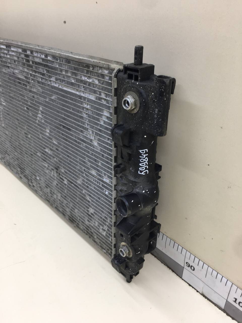 Радиатор охлаждения двигателя Opel Astra J 2010-2017