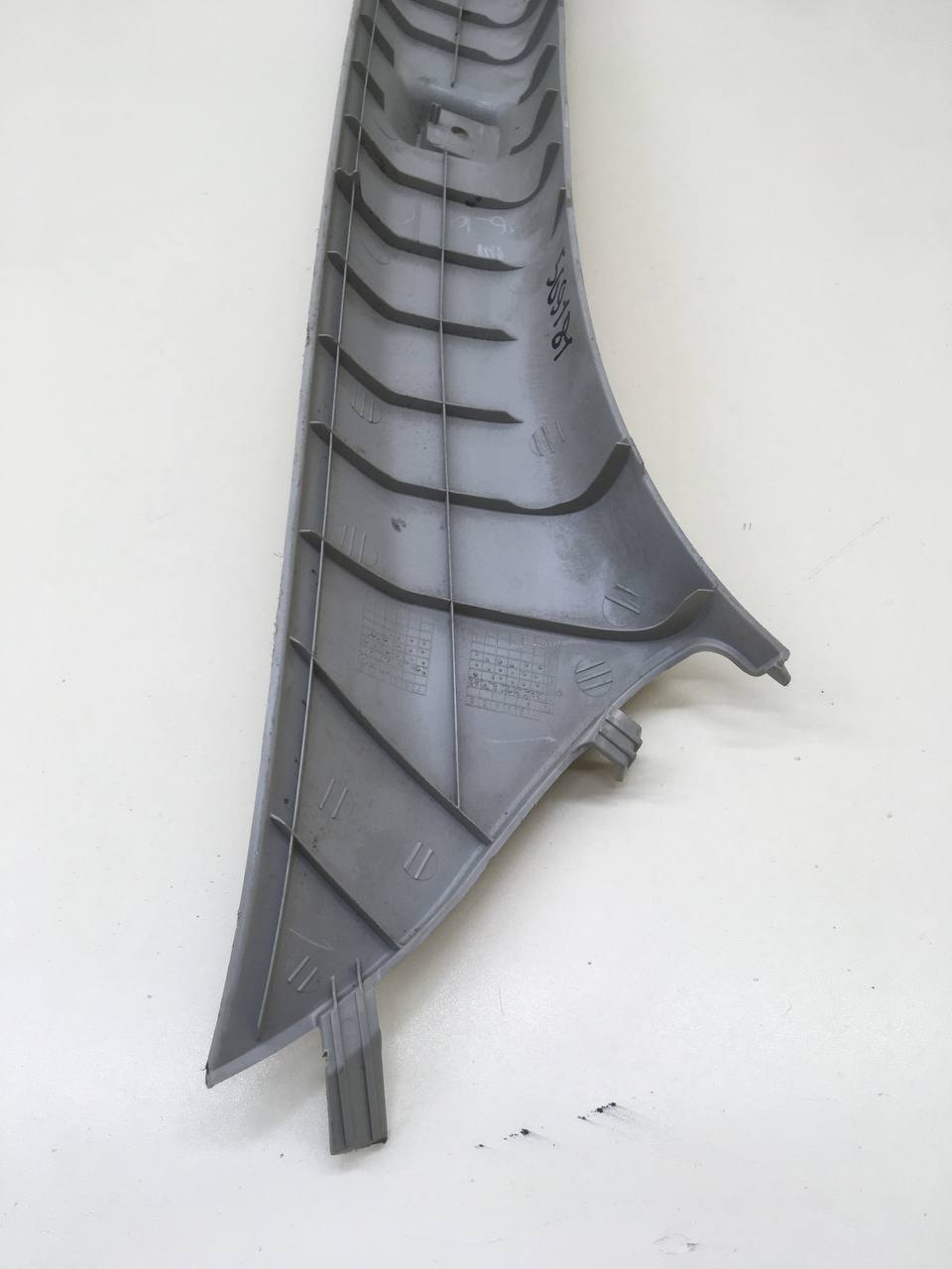 Обшивка стойки Mitsubishi L200 5 (KK/KL) 2015>