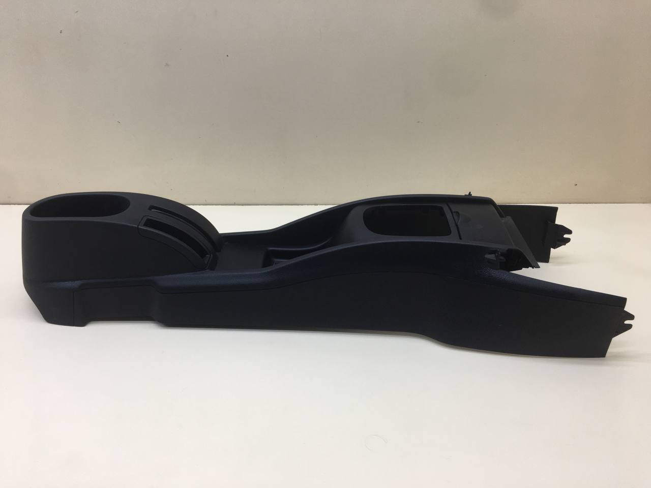 Консоль центральная Peugeot 207 2006-2013