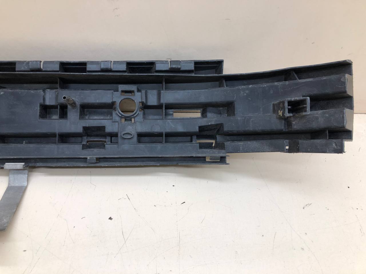 Усилитель заднего бампера Volvo XC90 2002-2015