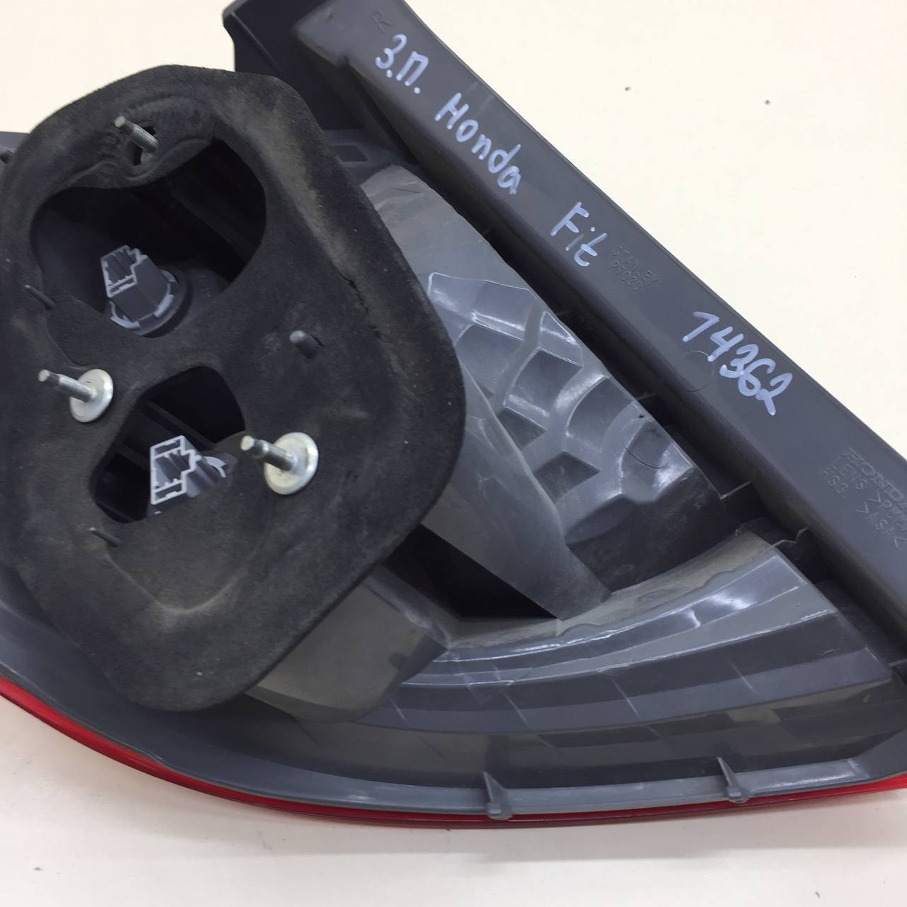 Фонарь задний правый Honda Fit (GE) 2008-2012