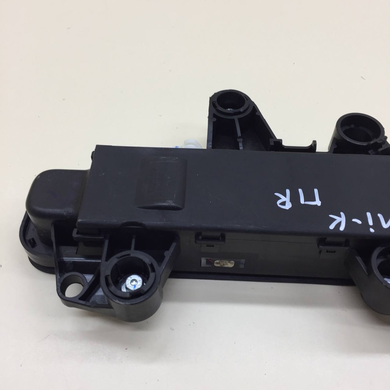 Ручка двери передней наружная правая Changan UNI-K 2020>