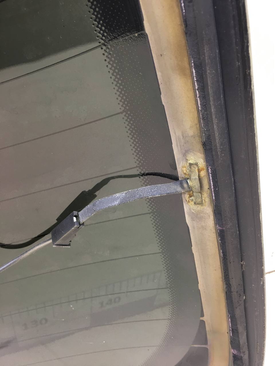 Стекло заднее Fiat Albea 2002-2012