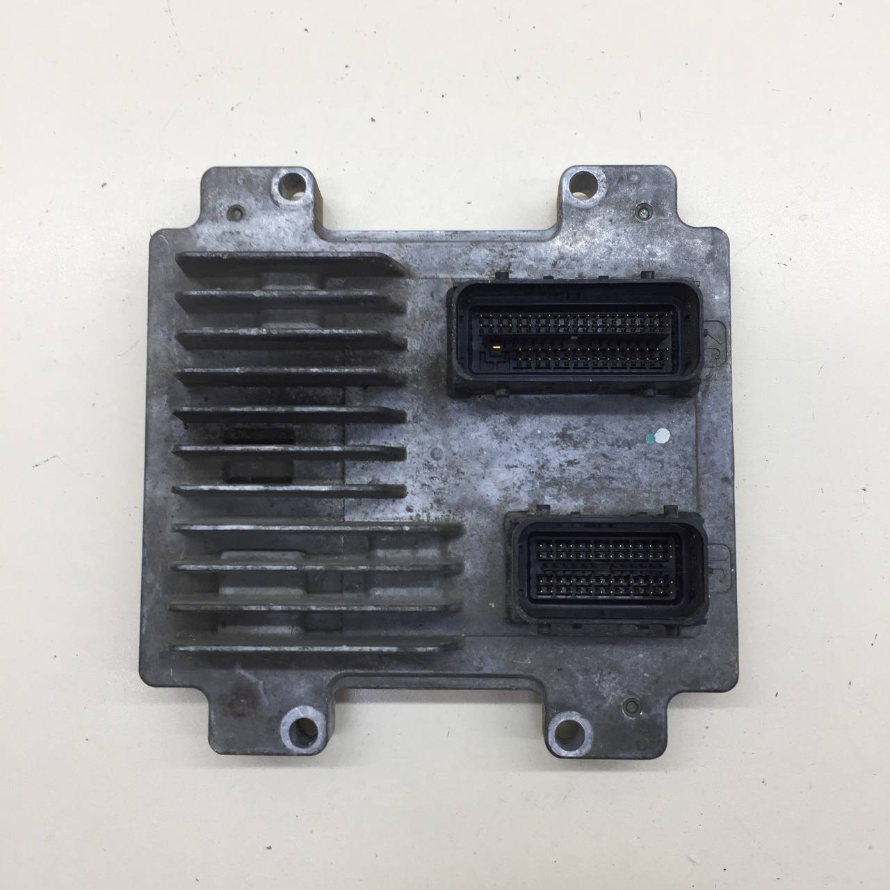 Блок управления двигателем Chevrolet Aveo T300 2011>