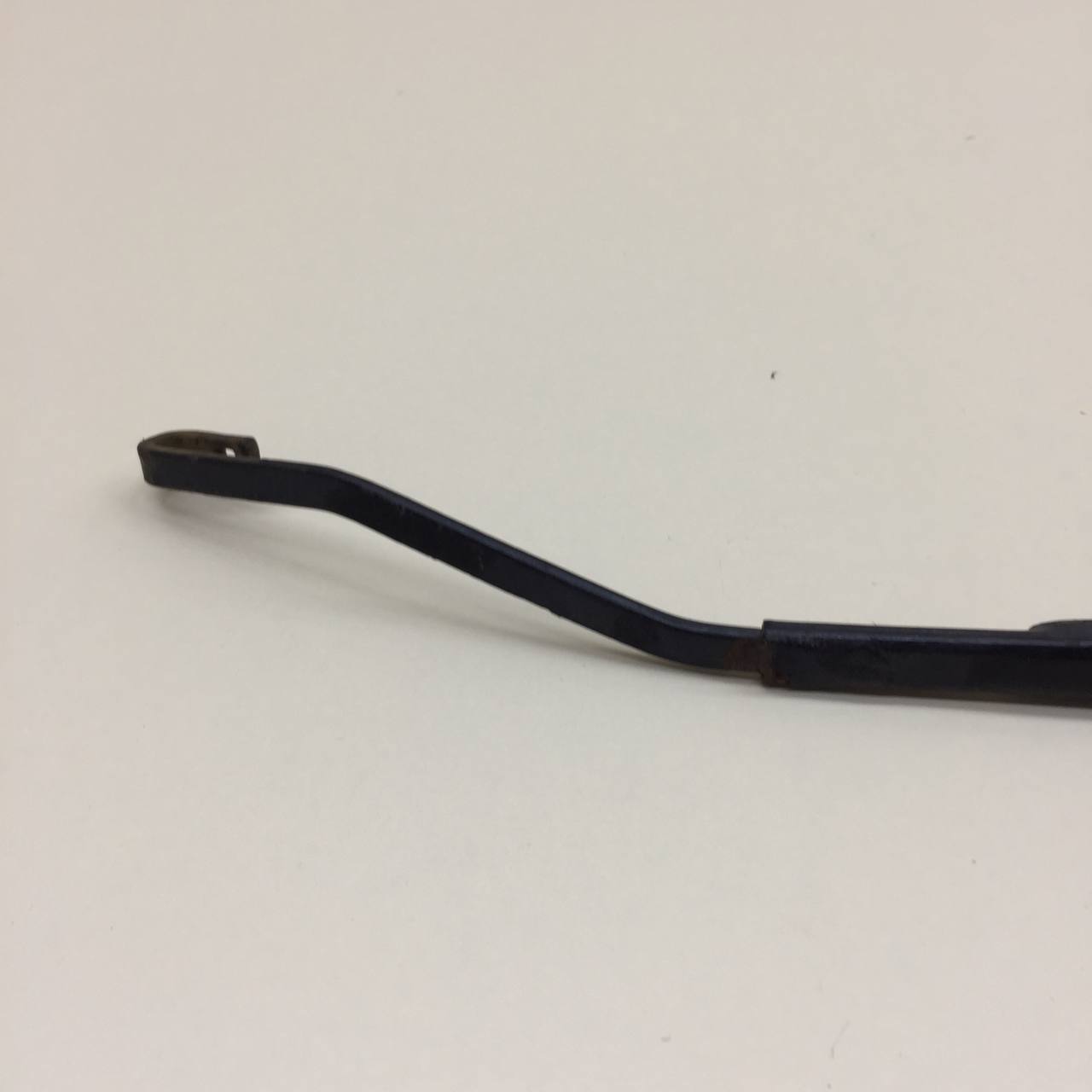 Поводок стеклоочистителя передний левый Chevrolet Aveo T250 2005-2011