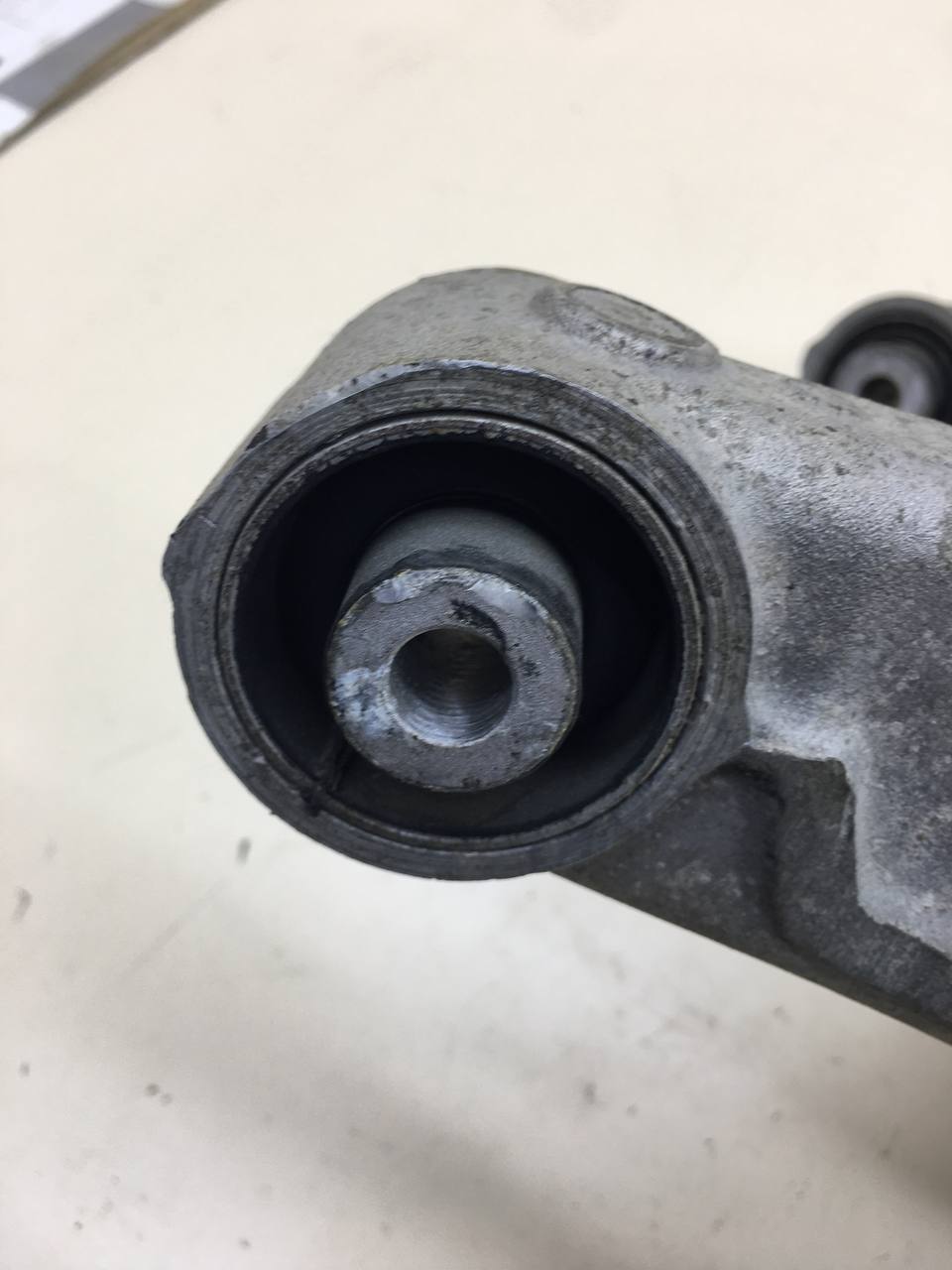 Рычаг задний нижний левый BMW X5 E53 2000-2007