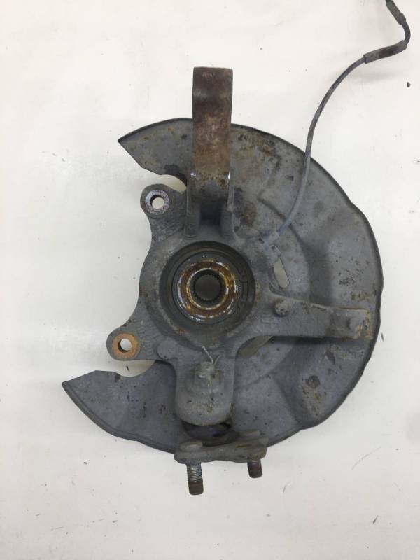 Кулак поворотный передний правый Geely Emgrand EC7 2008>