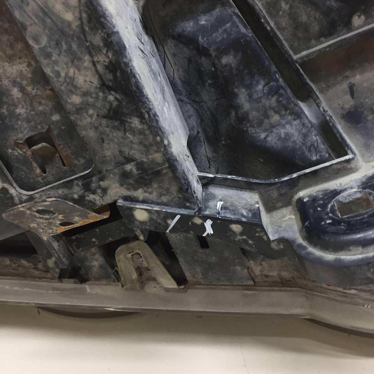 Фара левая BMW X5 E53 2000-2007