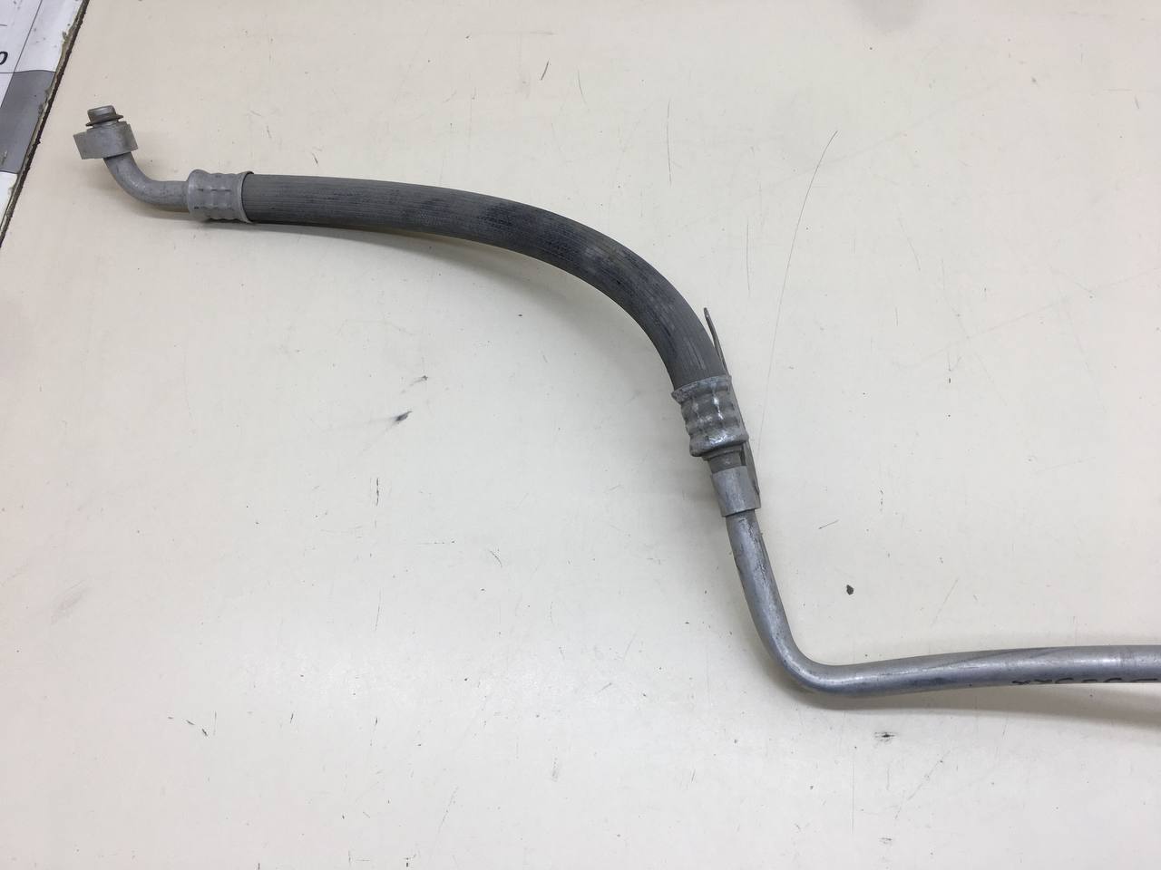 Трубка кондиционера Chevrolet TrailBlazer (GMT360) 2001-2010