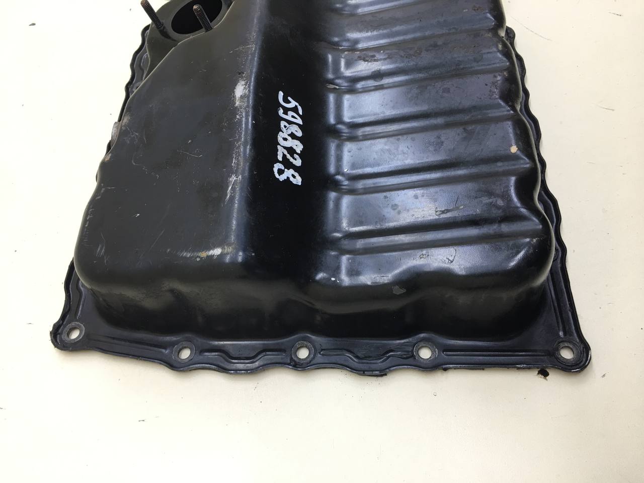Поддон масляный двигателя Volkswagen Golf 6 (5K) 2009-2013