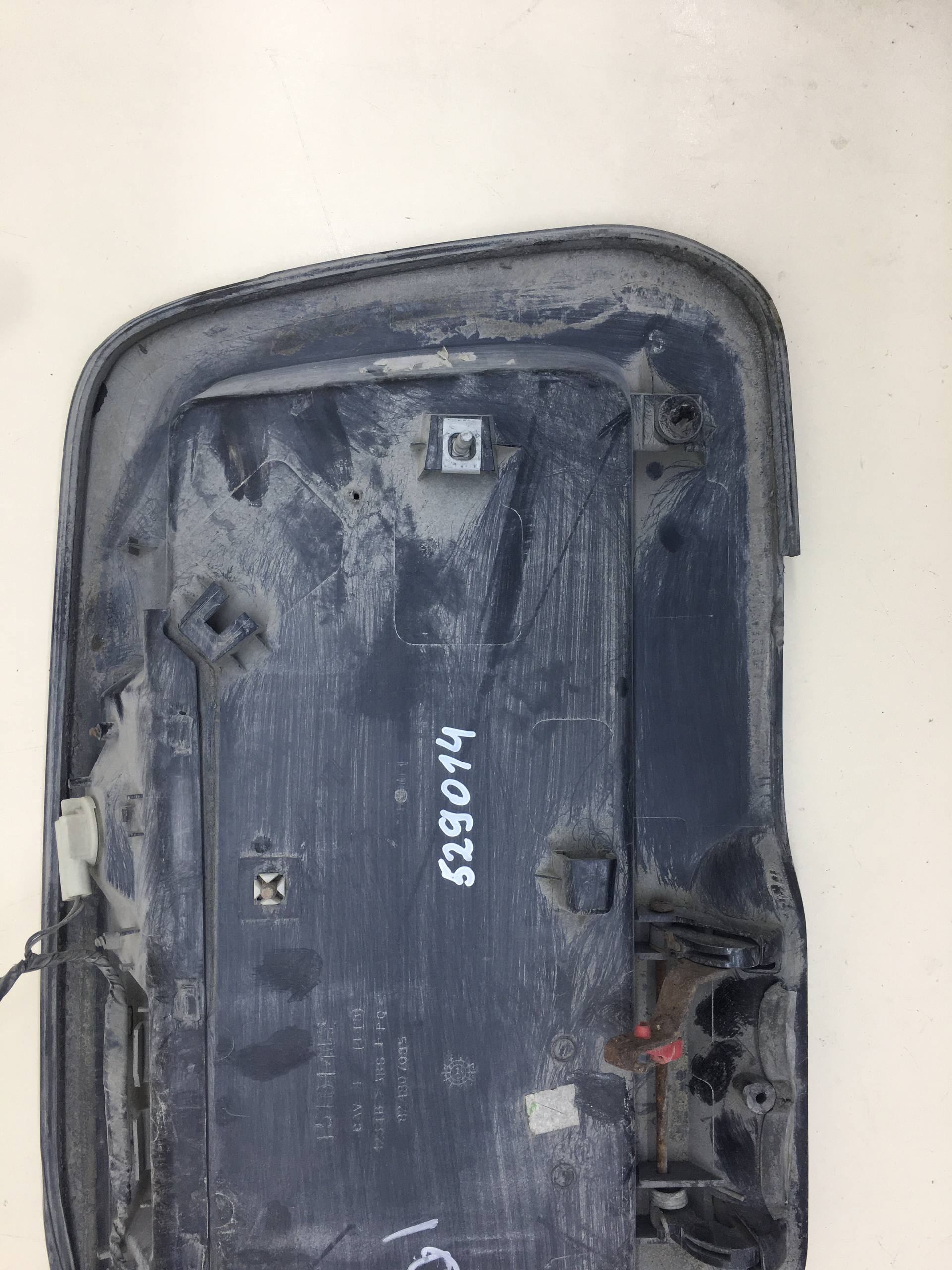 Накладка двери багажника Chevrolet TrailBlazer (GMT360) 2001-2010