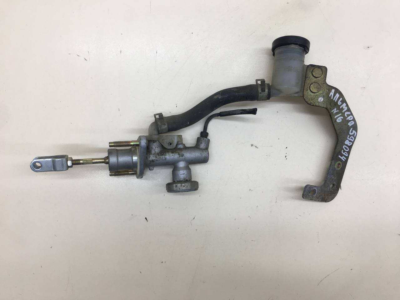 Цилиндр сцепления главный Nissan Almera (N16) 2000-2006