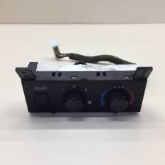 Блок управления отопителем Mitsubishi Pajero/Montero 3 (V6, V7) 2000-2006