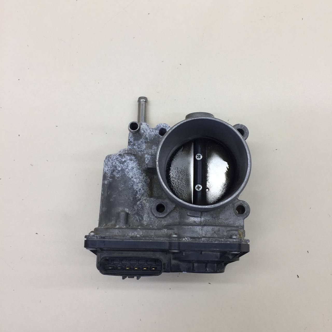 Заслонка дроссельная электрическая Toyota Auris (E150) 2006-2012