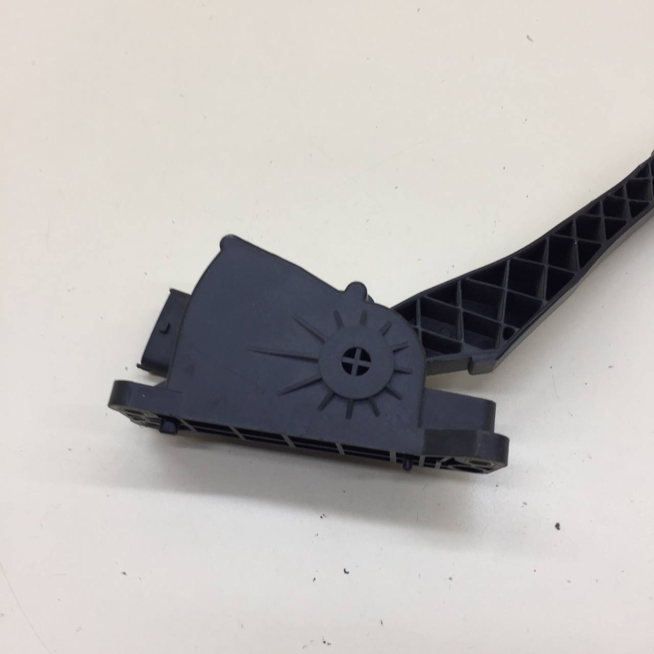 Педаль газа Lada Niva 2131 1993>