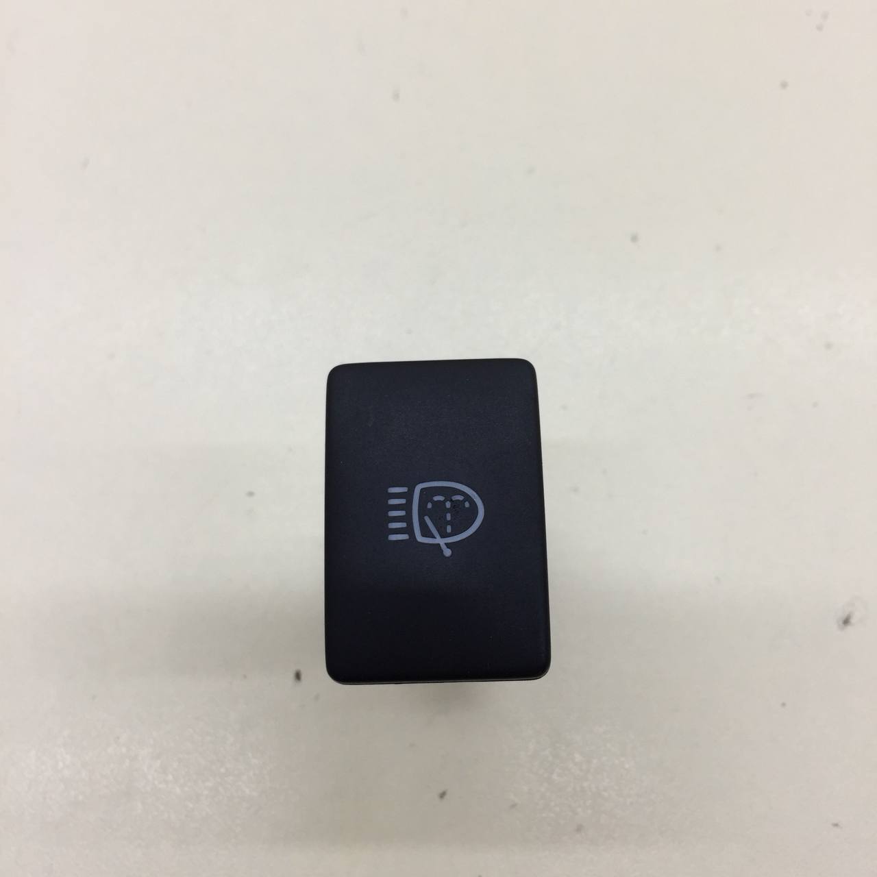 Кнопка омывателя фар Toyota Rav 4 (A30) 2006-2013