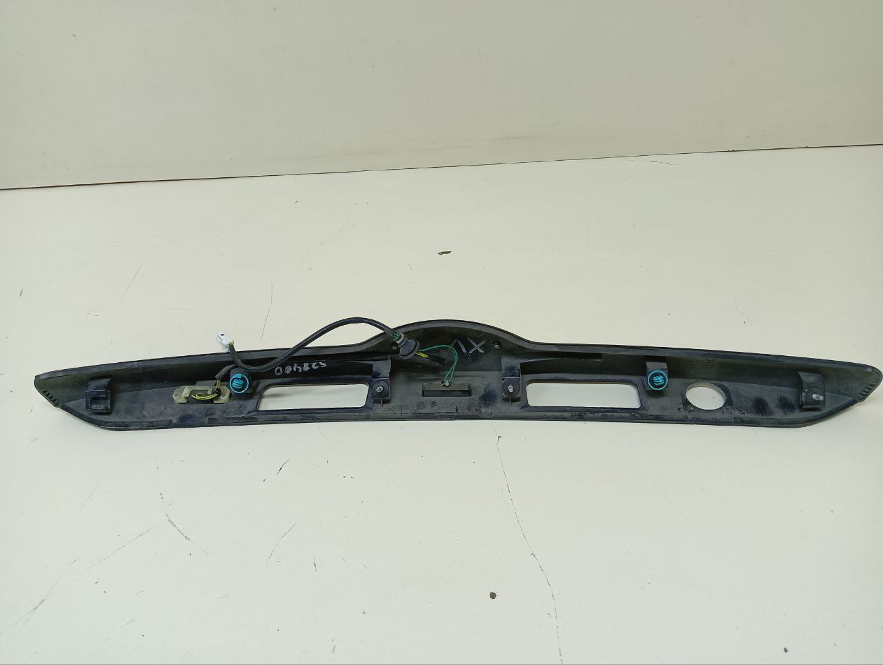 Накладка двери багажника Subaru XV (G33,G43) 2011-2017