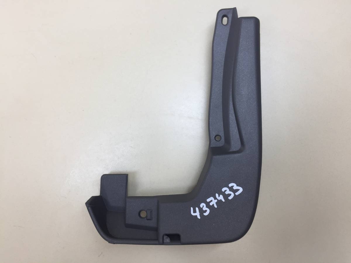 Брызговик передний левый Honda Civic 5D 2012>