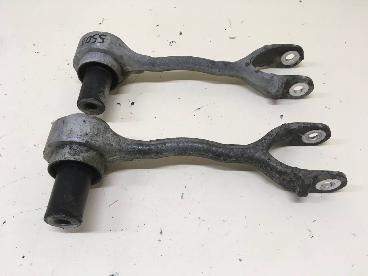 Рычаг задний нижний Jaguar XE (760) 2014-2021