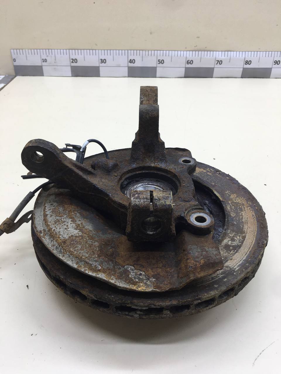 Кулак поворотный передний левый Mitsubishi ASX (GA) 2010>