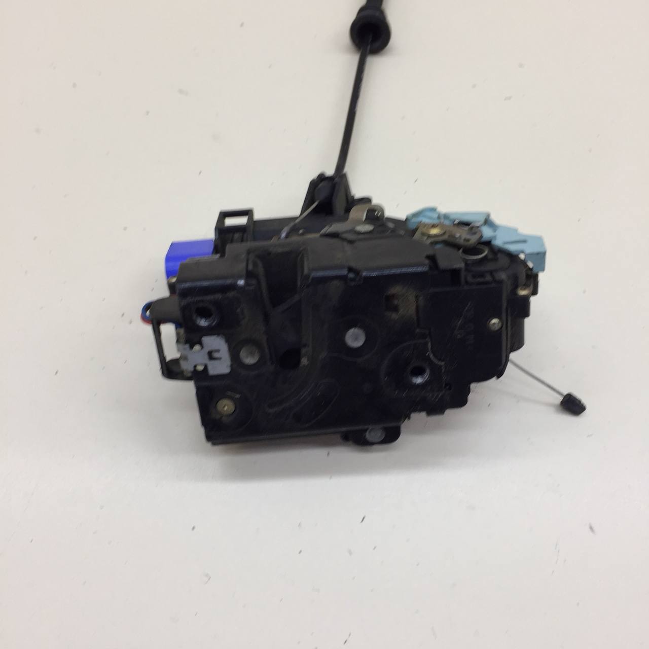 Замок двери передней правой Skoda Octavia (A5 1Z-) 2004-2013