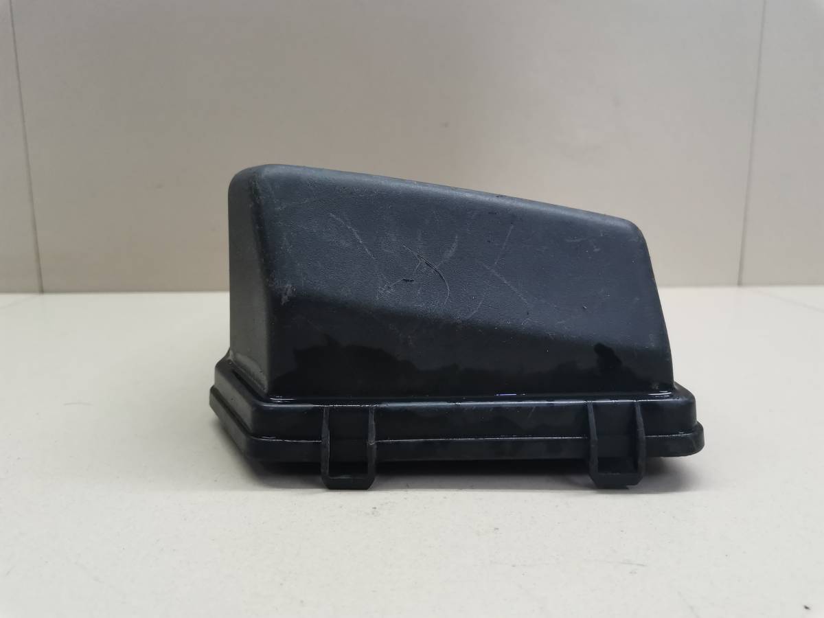 Крышка блока предохранителей Toyota Crown (S150) 1995-2001