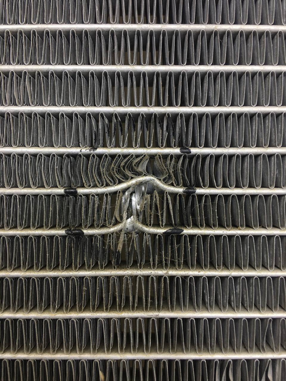 Радиатор кондиционера (конденсер) Changan UNI-T 2023>