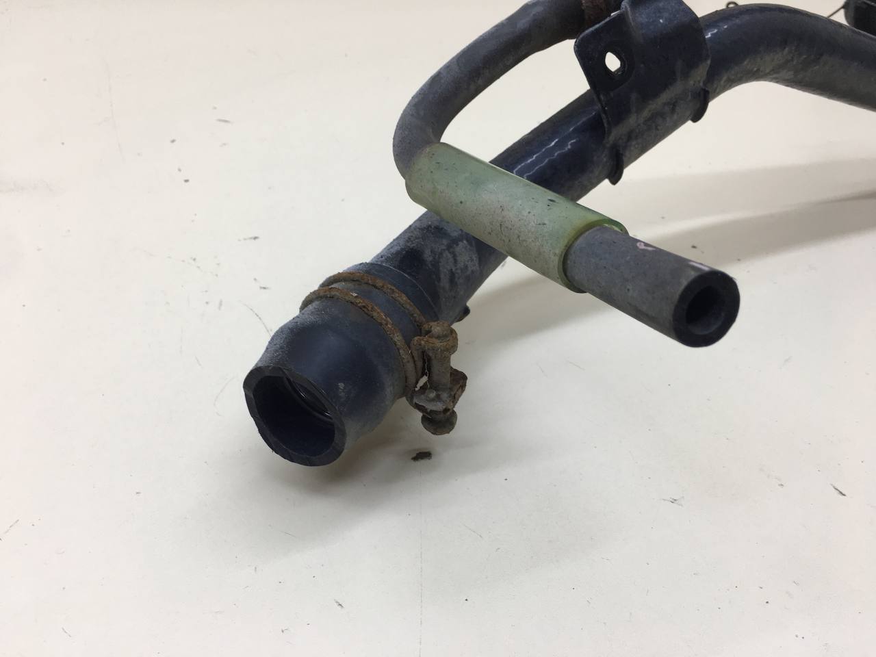 Горловина топливного бака Suzuki Grand Vitara 2005-2015