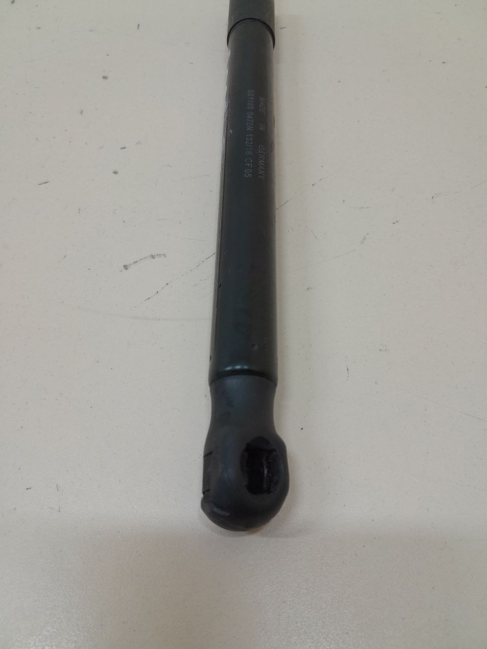 Амортизатор капота Volvo XC90 2015>