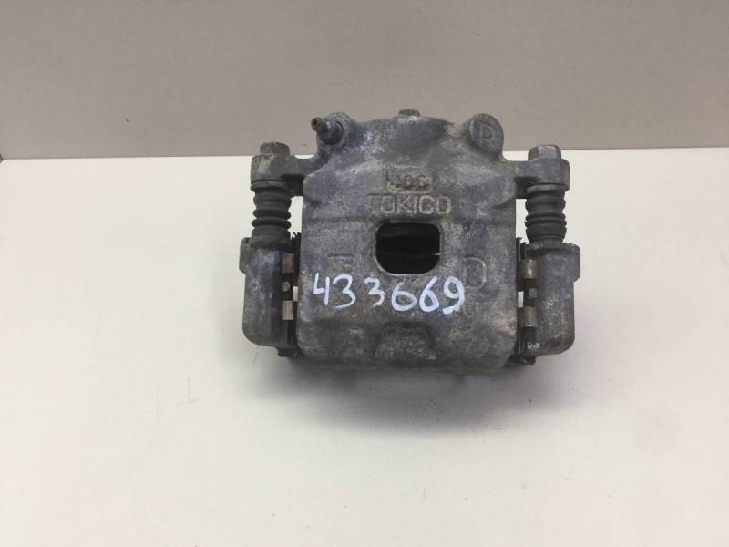 Суппорт передний правый Toyota Passo (XC10) 2004-2010