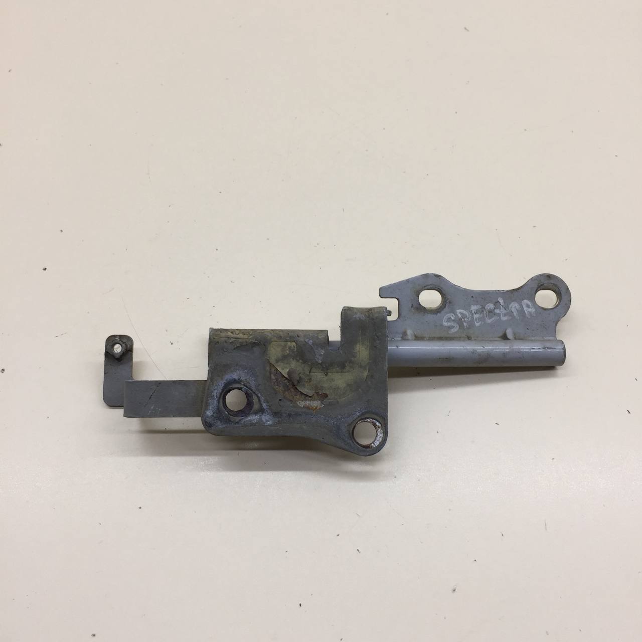 Петля капота левая Kia Spectra (SD) 2004-2011