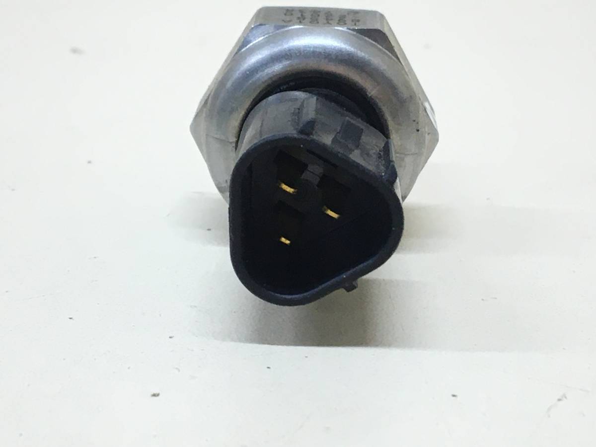 Датчик давления топлива Lexus LS460 (XF40) 2006-2017