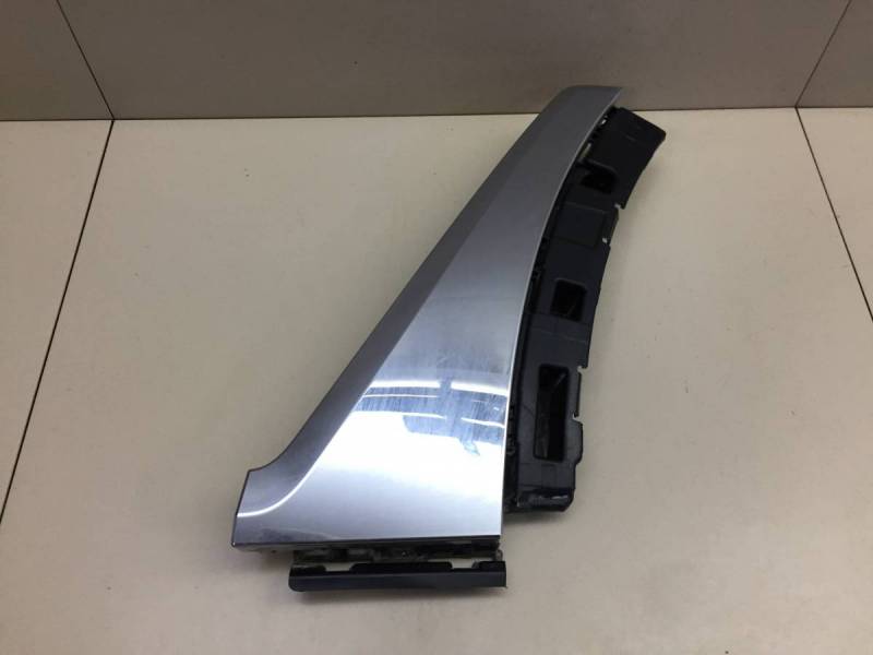 Накладка переднего крыла правого BMW X7 G07 2018>