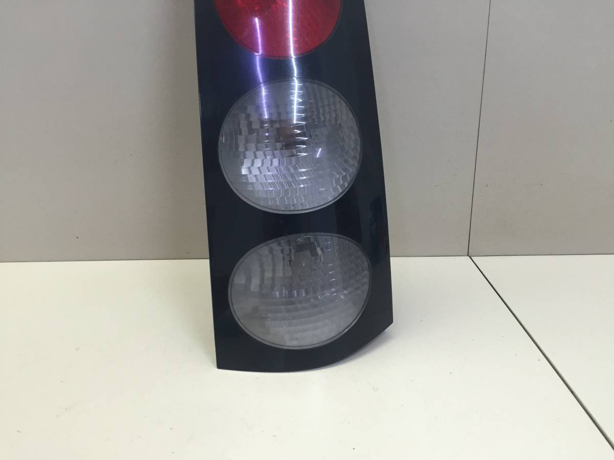 Фонарь задний правый Toyota Raum (Z10) 1997-2003