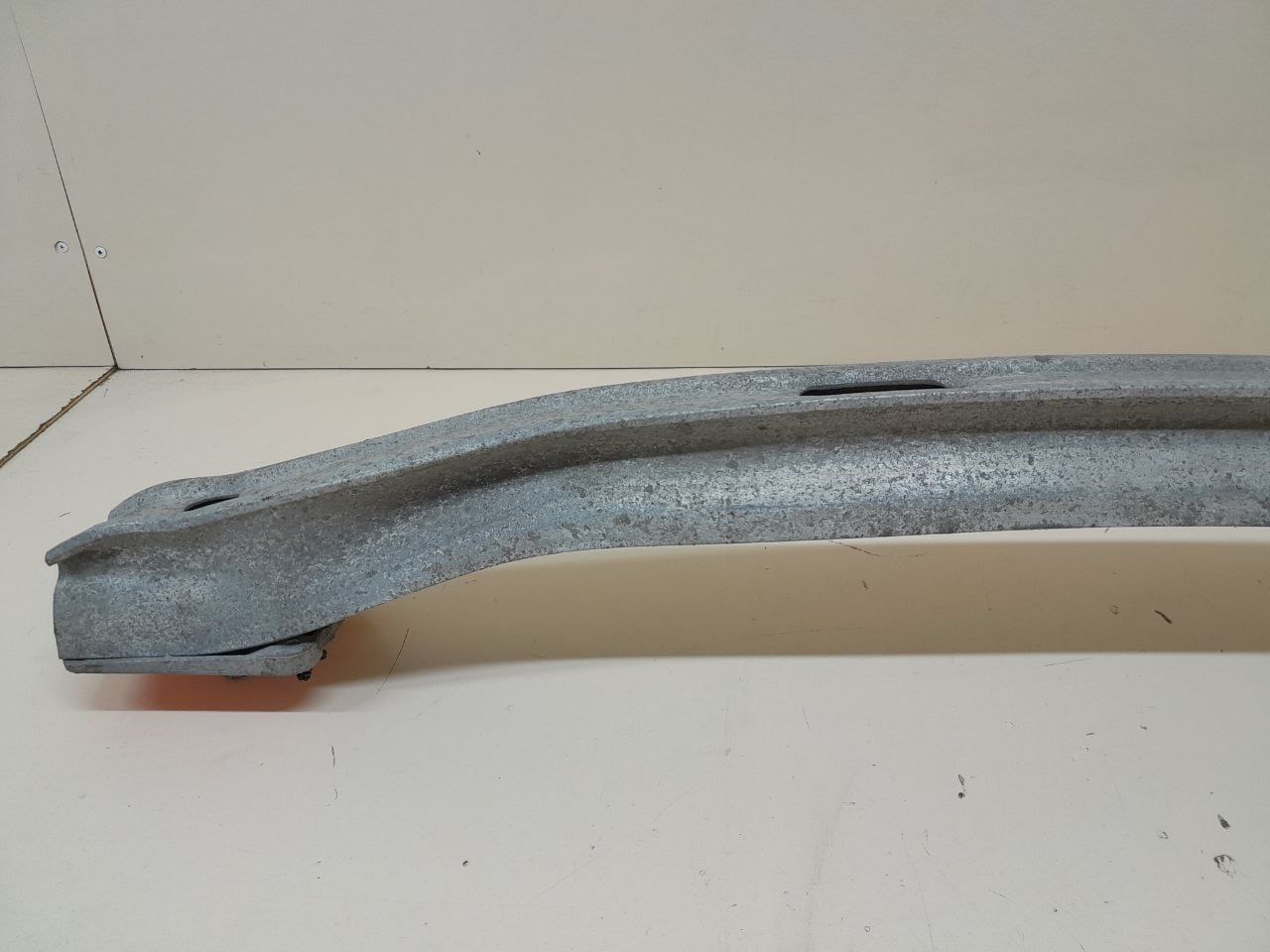 Усилитель заднего бампера Citroen Grand C4 Picasso 2006-2014