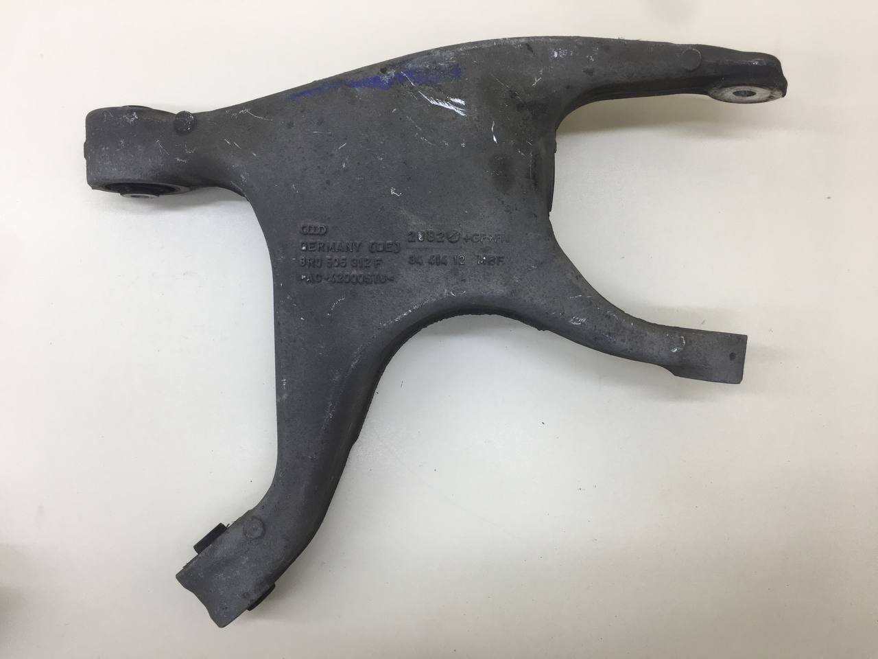 Рычаг задний нижний правый Audi Q5 (8R) 2008-2017