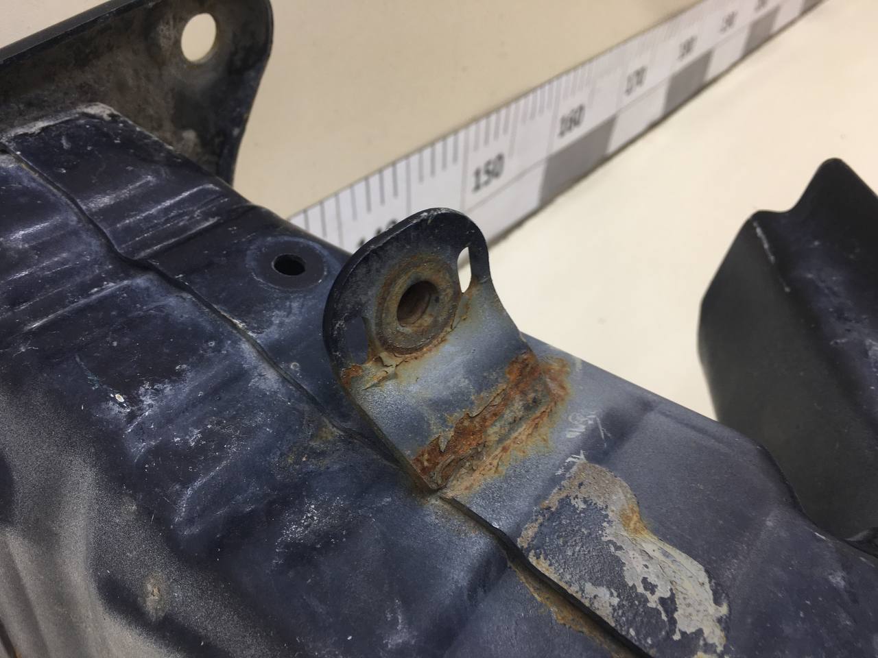 Усилитель переднего бампера Ford Kuga (CBS) 2012>