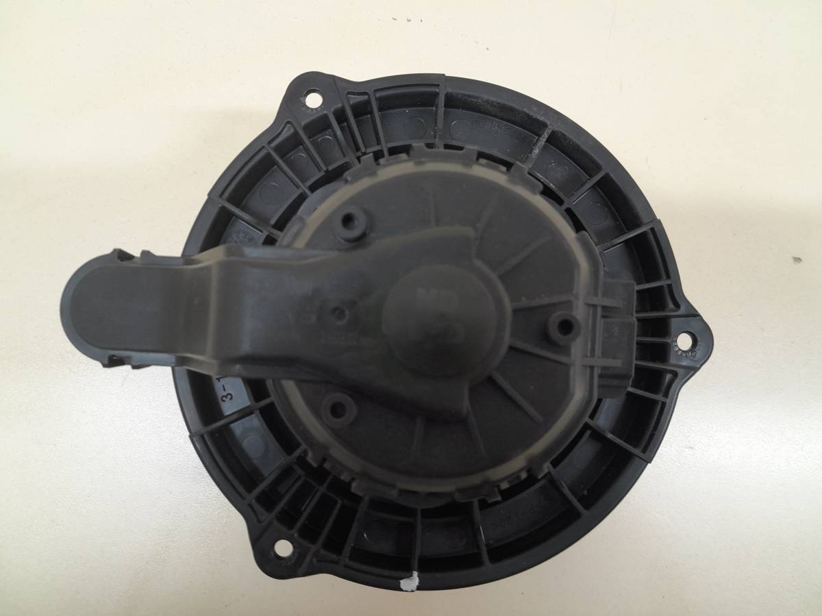 Моторчик отопителя Kia Ceed (JD) 2012-2018