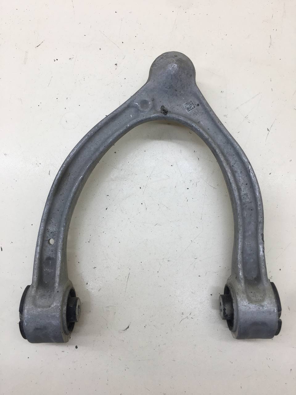 Рычаг передний верхний правый Mercedes-Benz C-Class (W205) 2014>