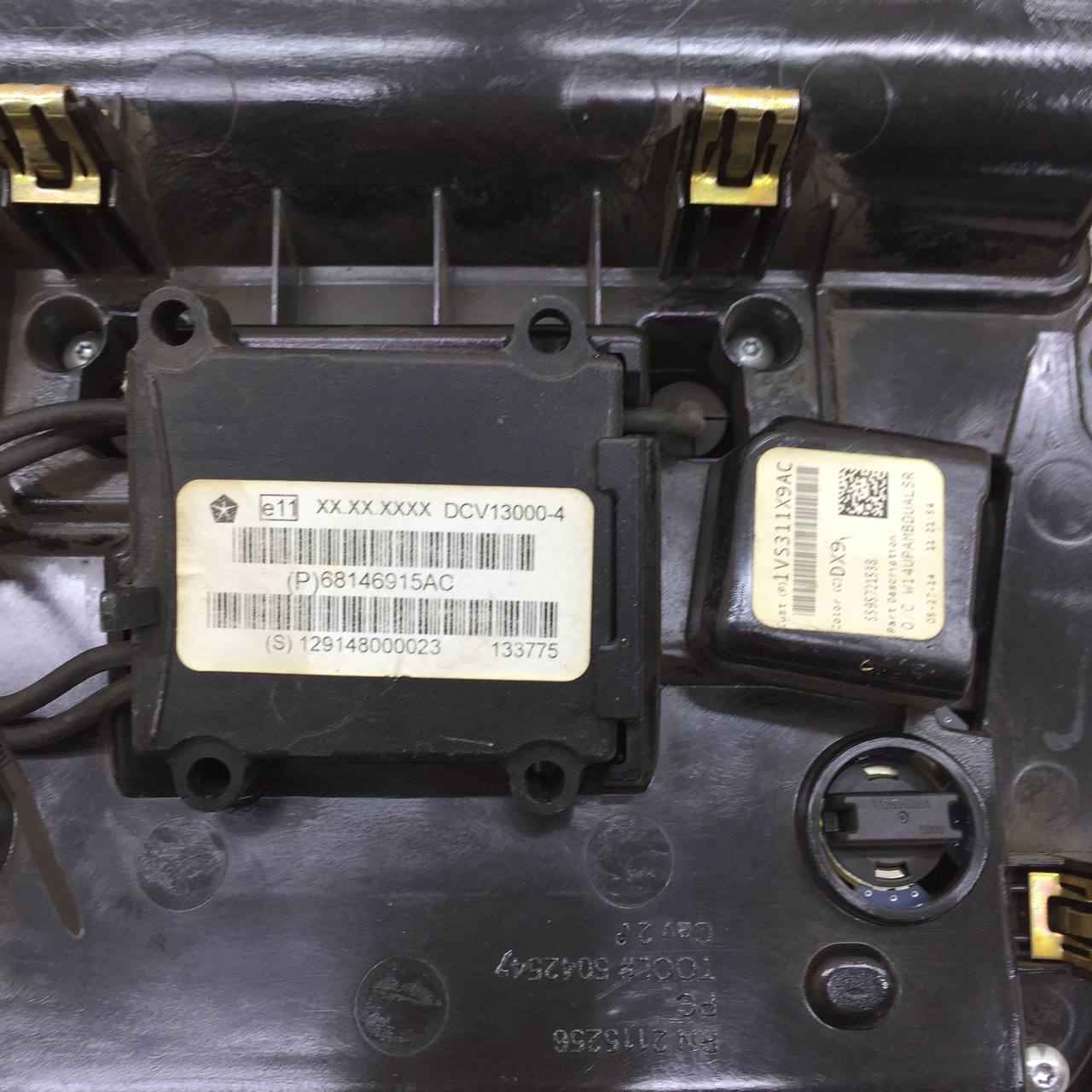 Плафон салонный Jeep Grand Cherokee (WK2) 2010>