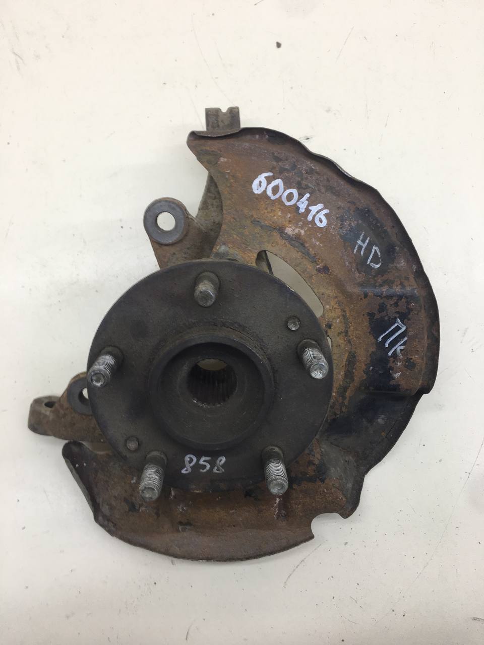 Кулак поворотный передний правый Hyundai Elantra (HD) 2006-2010