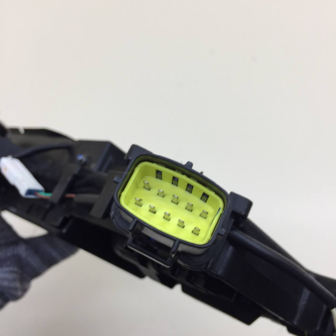 Ручка двери передней наружная правая Changan UNI-K 2020>