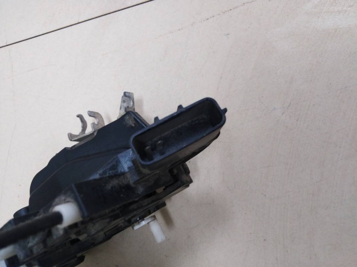 Замок двери задней левой Haima 7 2010>