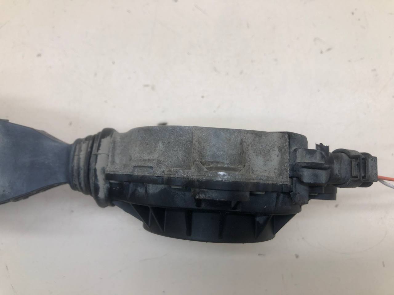 Ролик руч.ремня с кронштейном Citroen C3 2009-2016