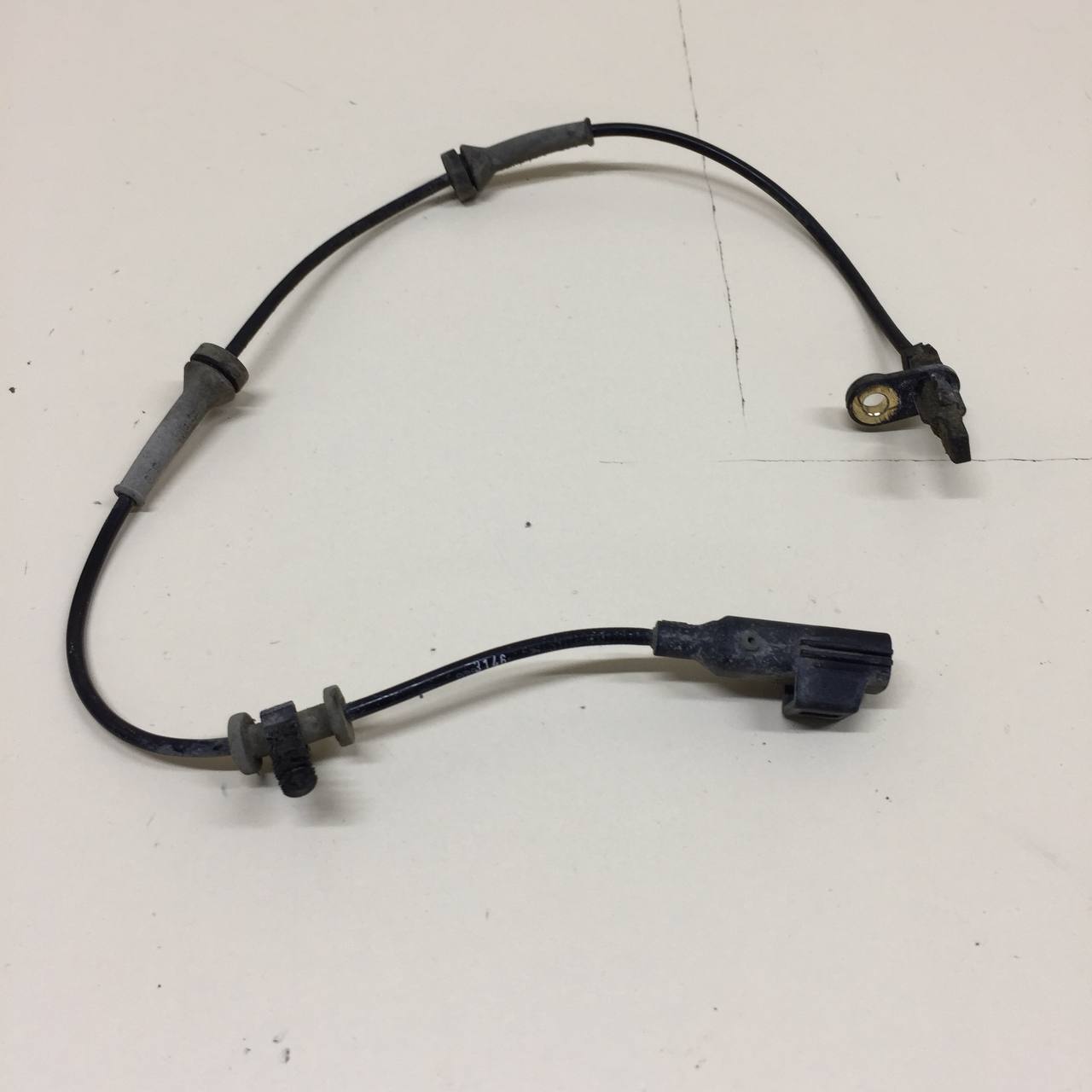 Датчик ABS задний Jaguar XE (760) 2014-2021