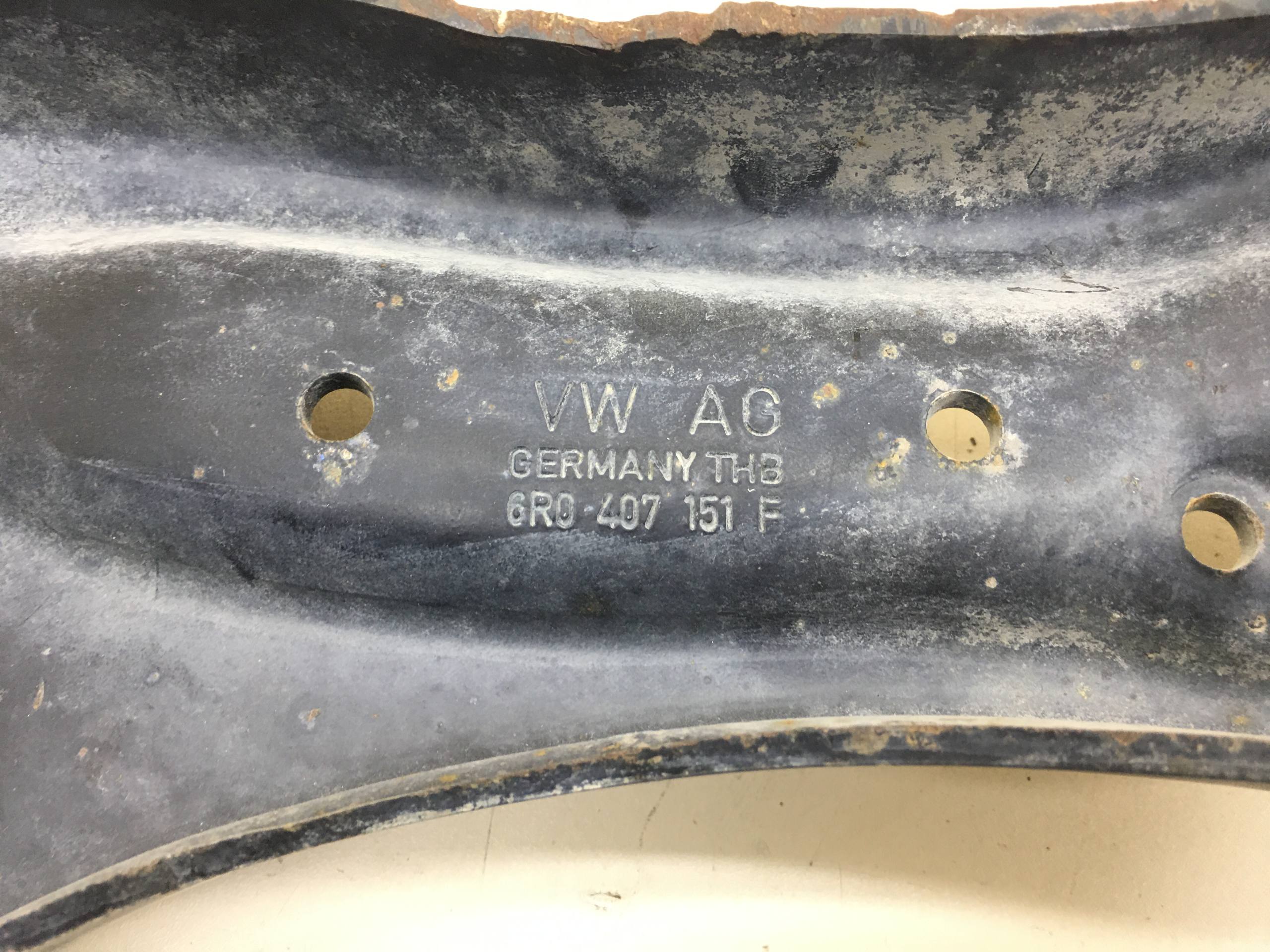 Рычаг передний левый Volkswagen Polo (HB) 2009>