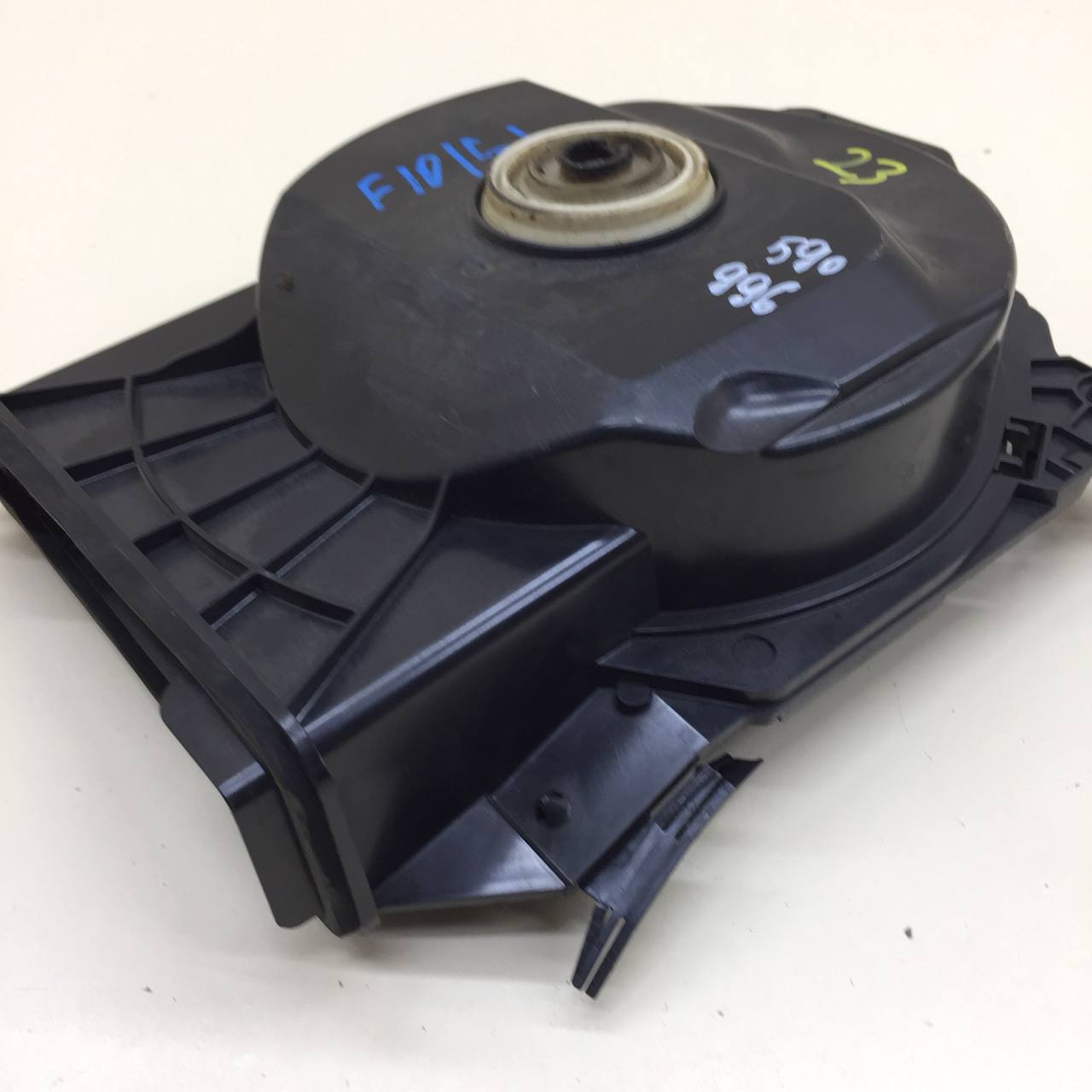 Динамик BMW 3-series F30/F31 2011>