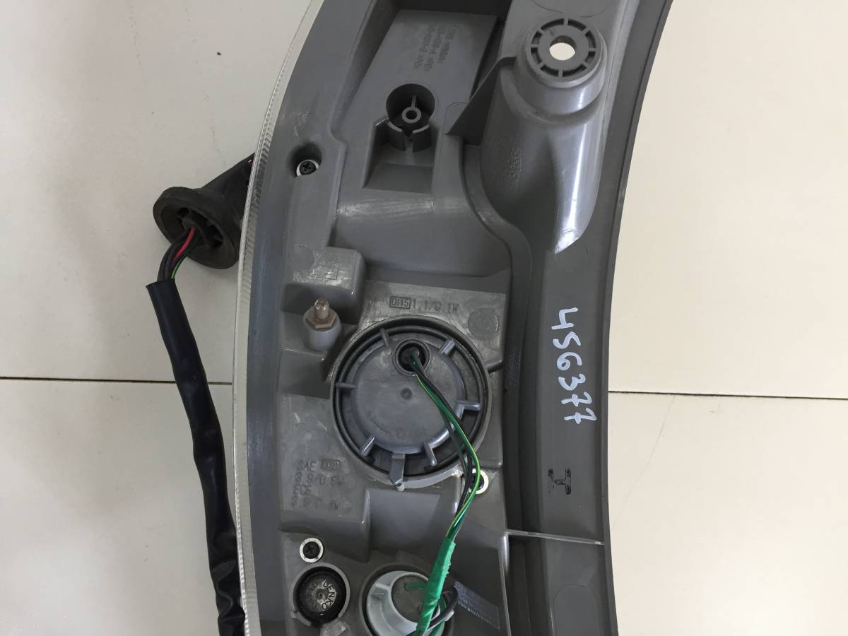 Фонарь задний правый Nissan Leaf (ZE0) 2009-2017