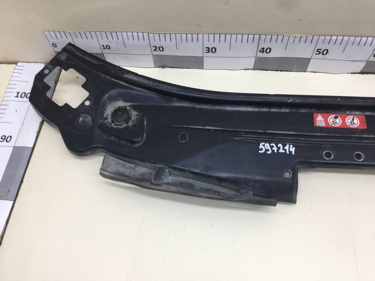 Кожух замка капота Mercedes-Benz S-Class (W221) 2005-2013