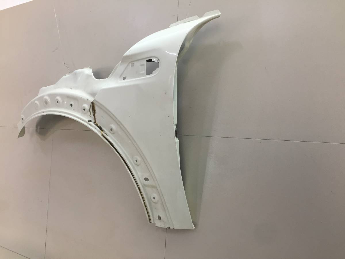 Крыло переднее левое Mini Cooper 2000>